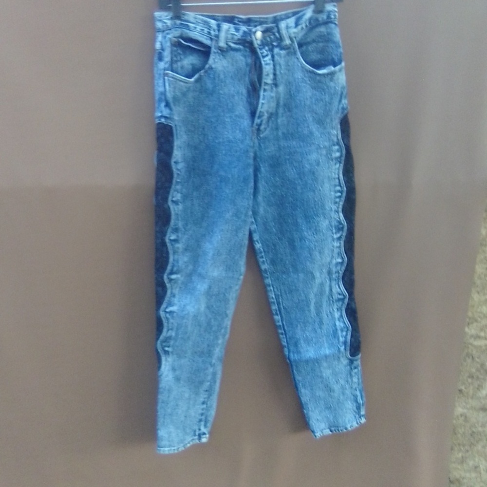 Pair of pure jeans near 4pocket jeans.